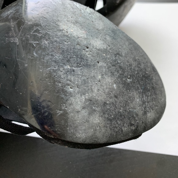 Black DSW high heels - Picture 8 of 9